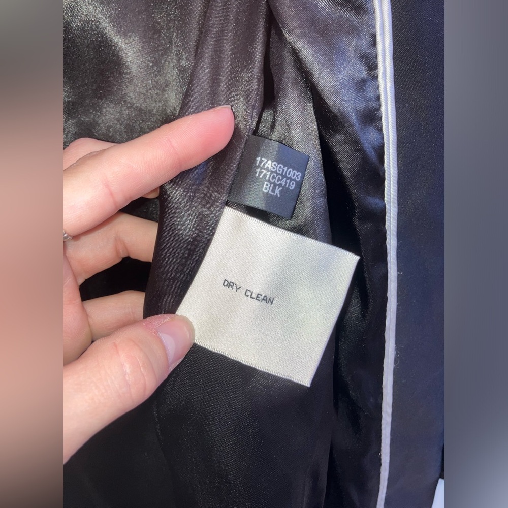 Women’s Coat - Picture 10 of 14